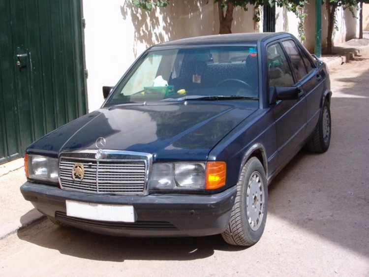 Fonds d'cran Voitures Mercedes Mercedes 190D 2.5L