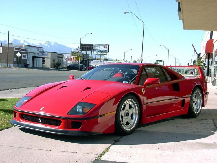 Fonds d'cran Voitures Ferrari Ferrari F 40