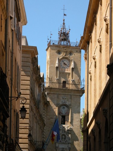 Fonds d'cran Constructions et architecture Edifices Religieux Horloge Aix en Provence