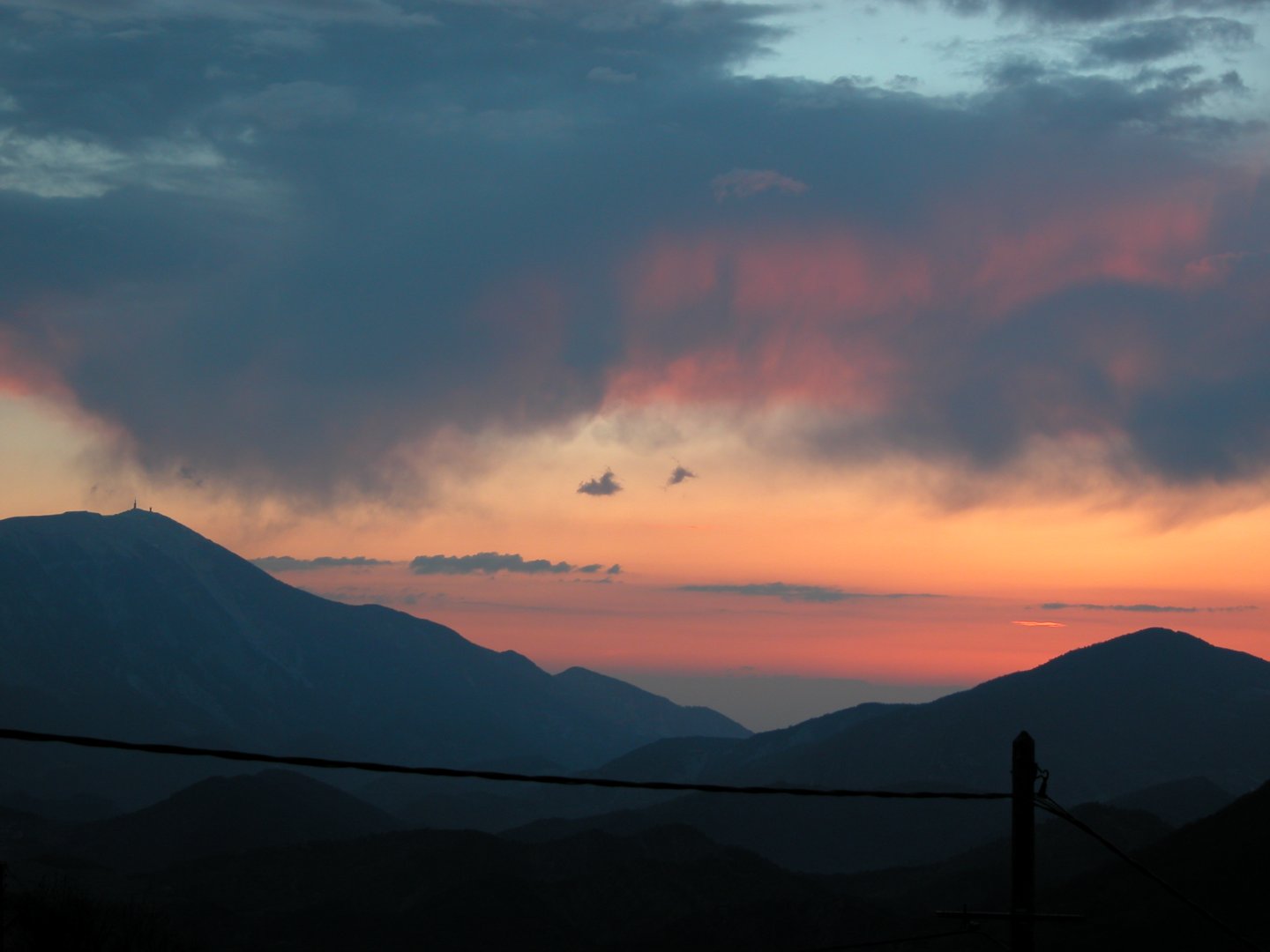 Wallpapers Nature Sunsets and sunrises coucher de soleil sur le ventoux