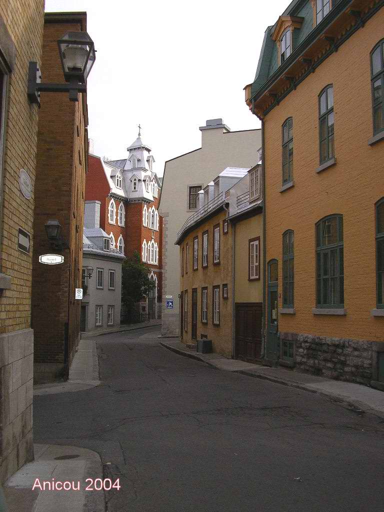 Fonds d'cran Voyages : Amrique du nord Canada > Qubec Une belle rue de la haute ville de Qubec