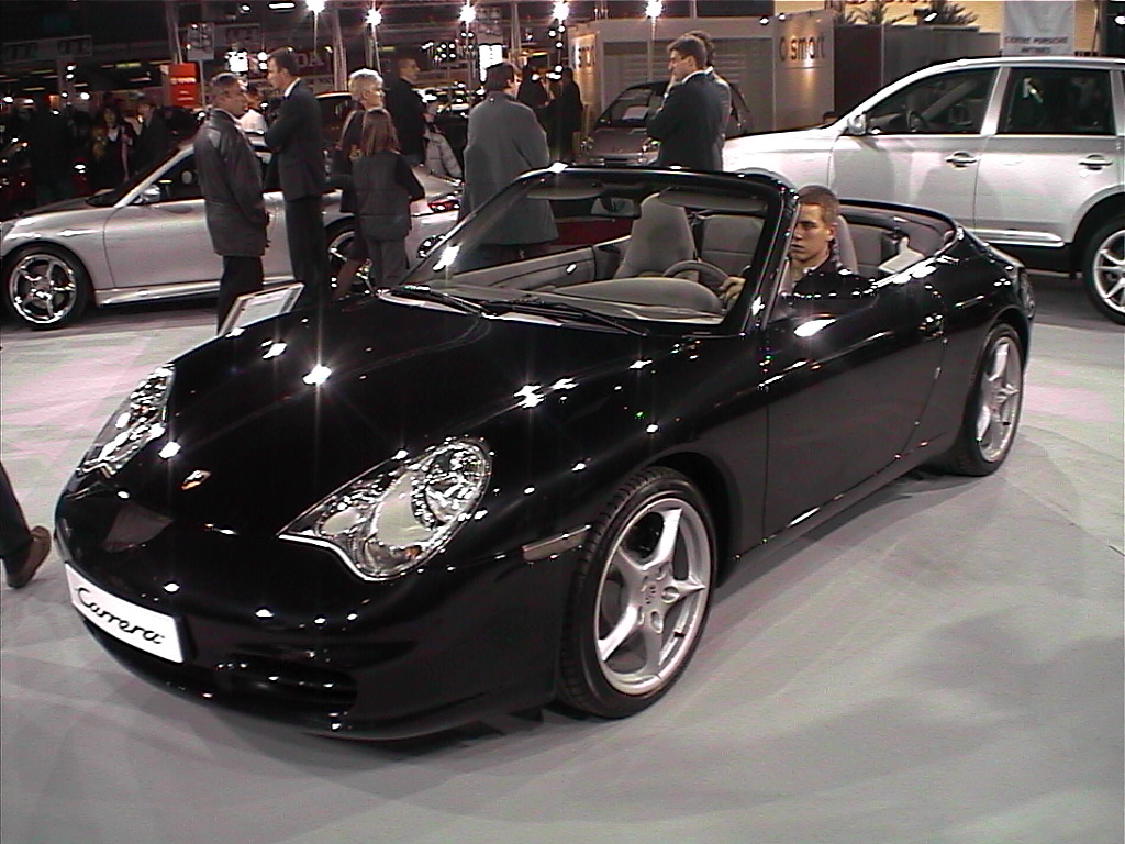 Fonds d'cran Voitures Porsche Porsche Carrera 4 cabriolet