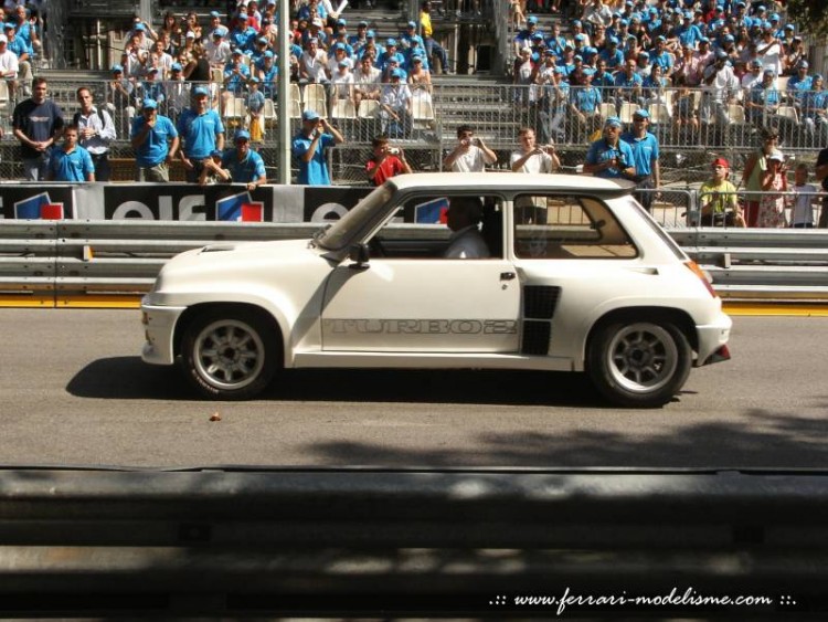 Wallpapers Cars Renault R5 Turbo - Renault F1 Show Lyon 2004