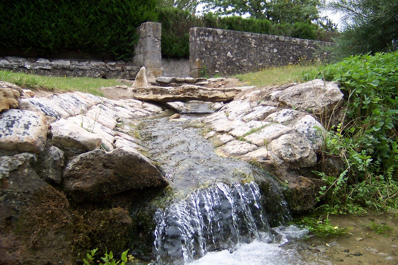 Fonds d'cran Nature Cascades - Chutes Joli ruisseau