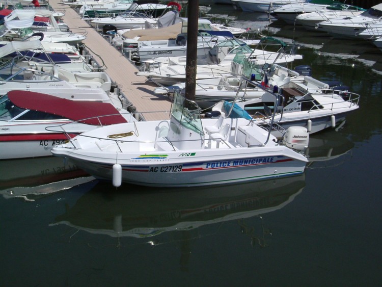 Fonds d'cran Bateaux Bateaux  moteur bateau police Municipale