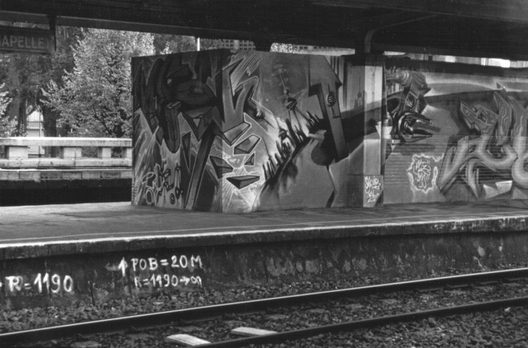 Wallpapers Art - Painting Graffitis Gare La Chapelle - Bruxelles