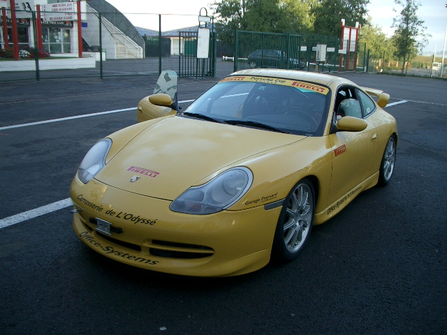 Fonds d'cran Voitures Porsche Porsche GT3