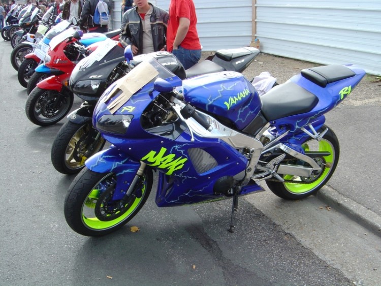 Fonds d'cran Motos Yamaha Yamaha