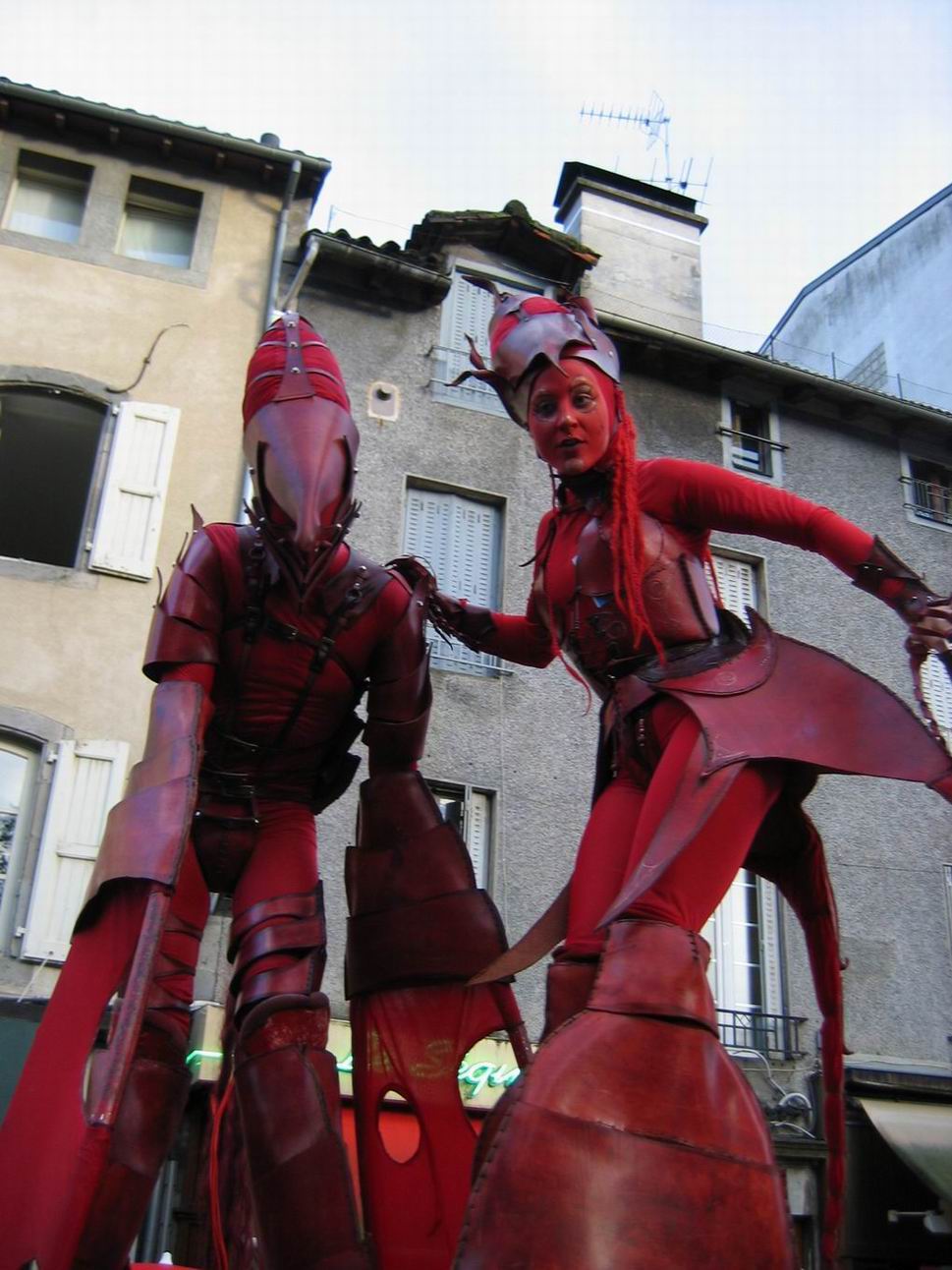 Fonds d'cran Hommes - Evnements Scnes de vie festival de rue aurillac 2004