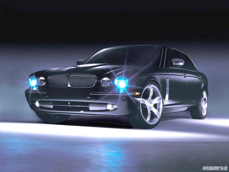 Fonds d'cran Voitures Jaguar Jaguar Concept8 (2004)