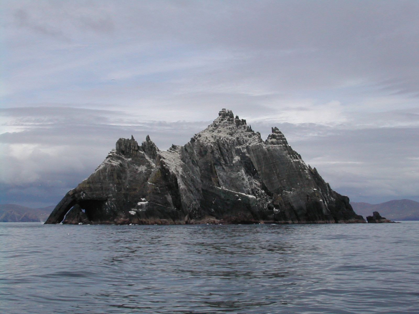 Fonds d'cran Nature Mers - Ocans - Plages le de Skellig...Irlande