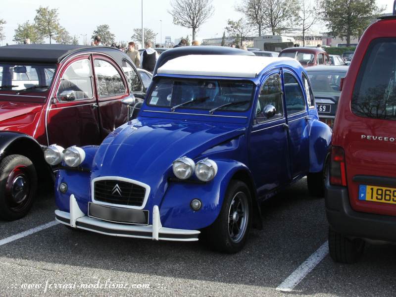 Fonds d'cran Voitures Citron Citroen 2CV - Epoqu'Auto Lyon 2004