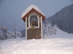 Fonds d'cran Nature LA VIERGE NOIRE A AURON