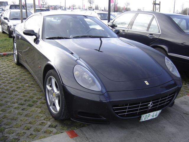 Fonds d'cran Voitures Ferrari 612 scaglietti