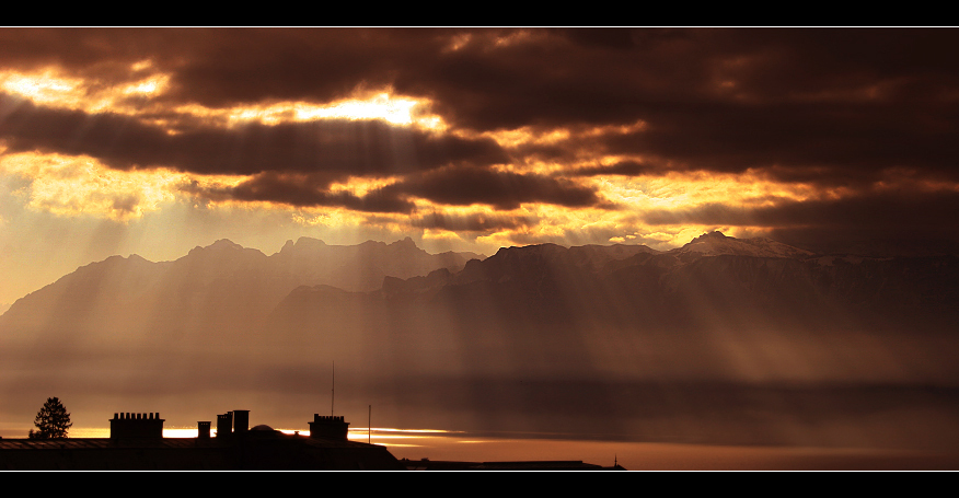 Fonds d'cran Nature Couchers et levers de Soleil .: APOCALYPTICA :.