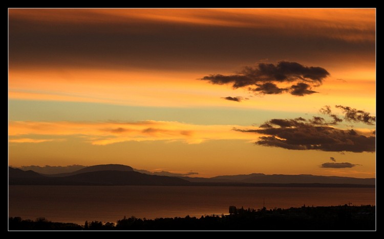 Fonds d'cran Nature Couchers et levers de Soleil Un soir...