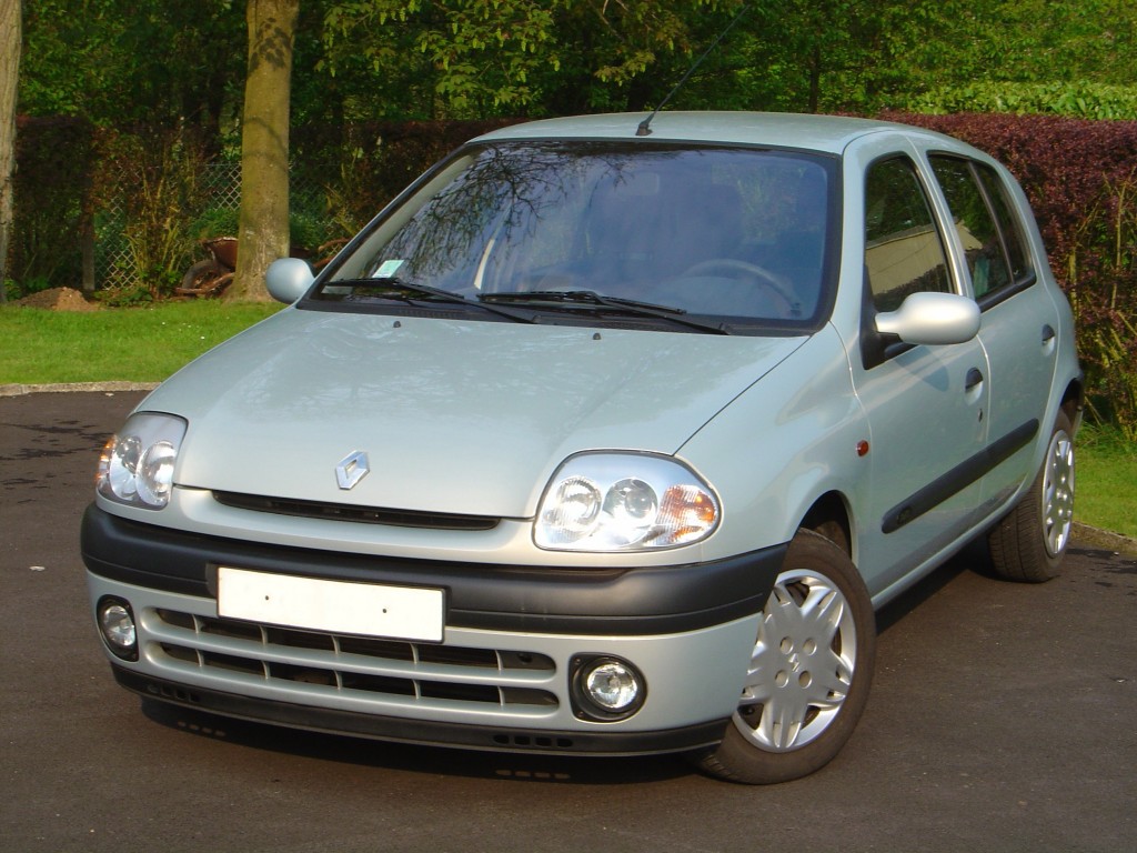 Wallpapers Cars Renault Clio 2