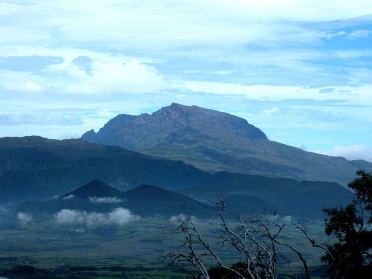 Fonds d'cran Voyages : Afrique La Runion Piton des Neiges