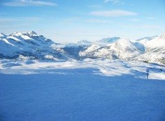 Fonds d'cran Nature Fin de journe sur les pistes