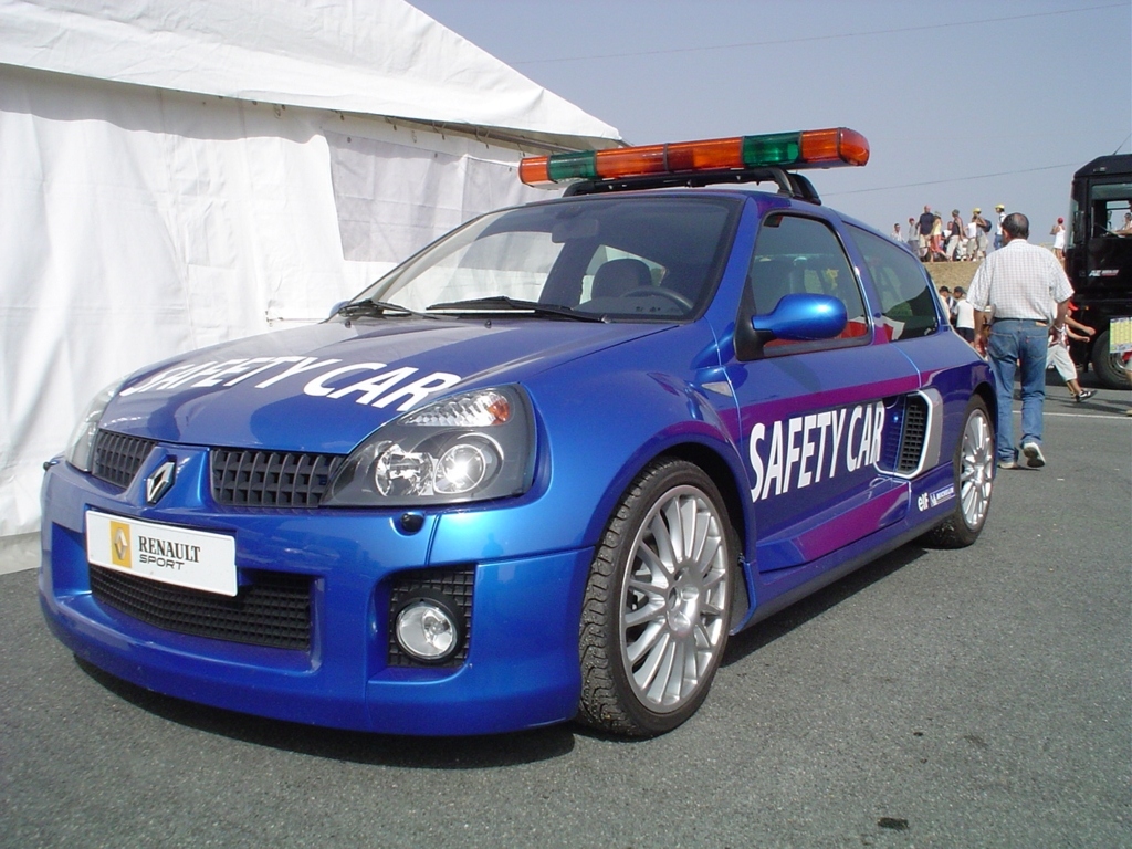 Wallpapers Cars Renault Clio Safety Car Albi 2003