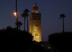 Fonds d'cran Voyages : Afrique koutoubia de nuit a marrakech