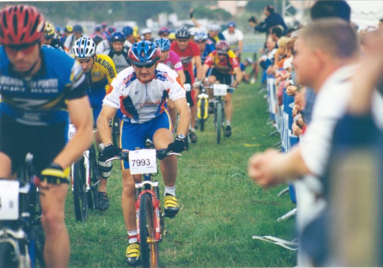 Fonds d'cran Sports - Loisirs VTT ROC D'AZUR 2003