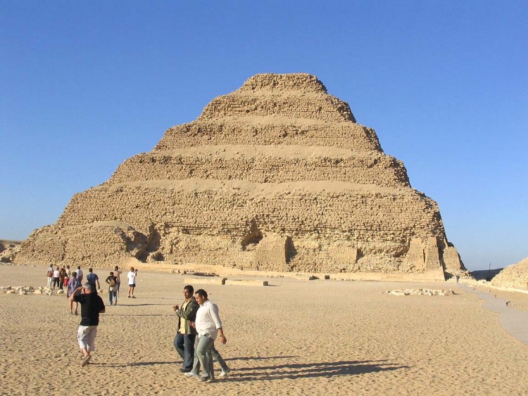 Fonds d'cran Voyages : Afrique Egypte La pyramide de Sakkarah