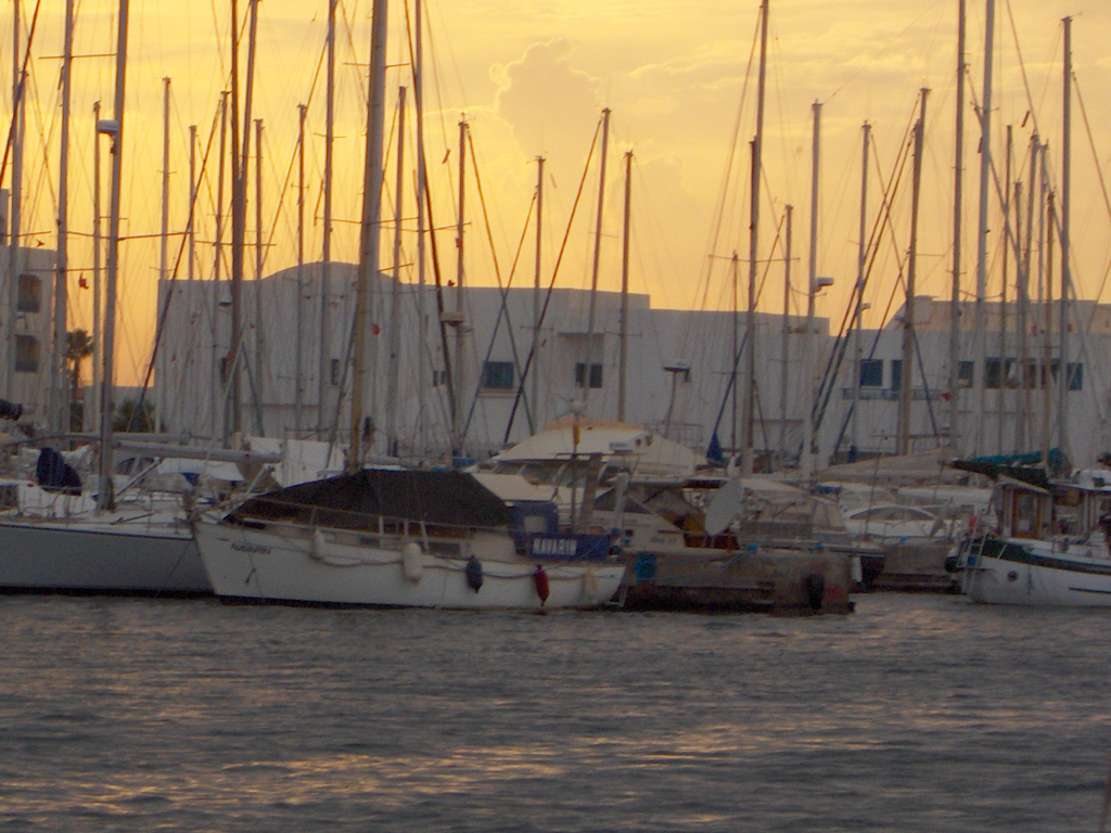 Fonds d'cran Bateaux Ports port de monastir