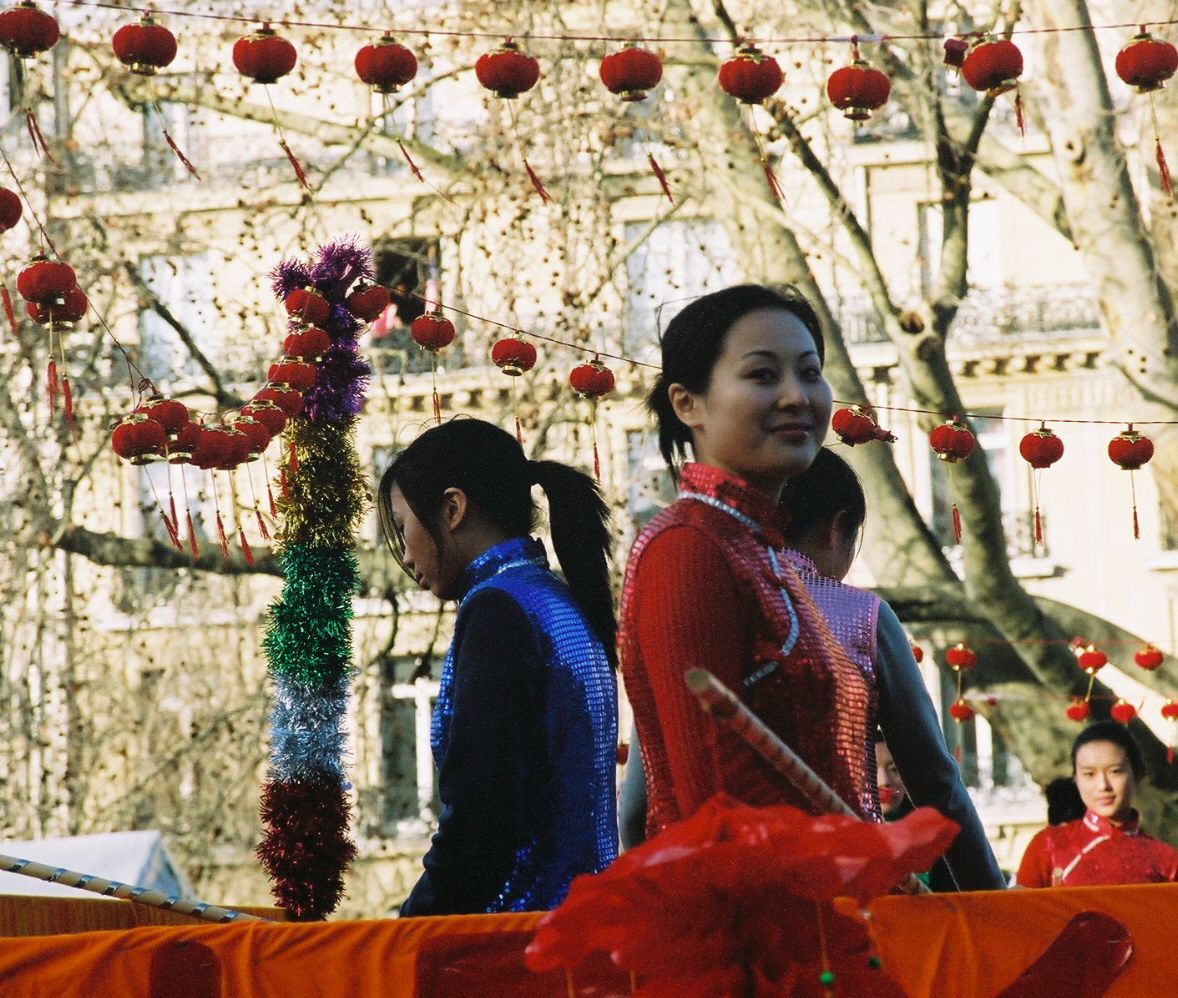 Fonds d'cran Hommes - Evnements Scnes de vie L'anne du singe 2004