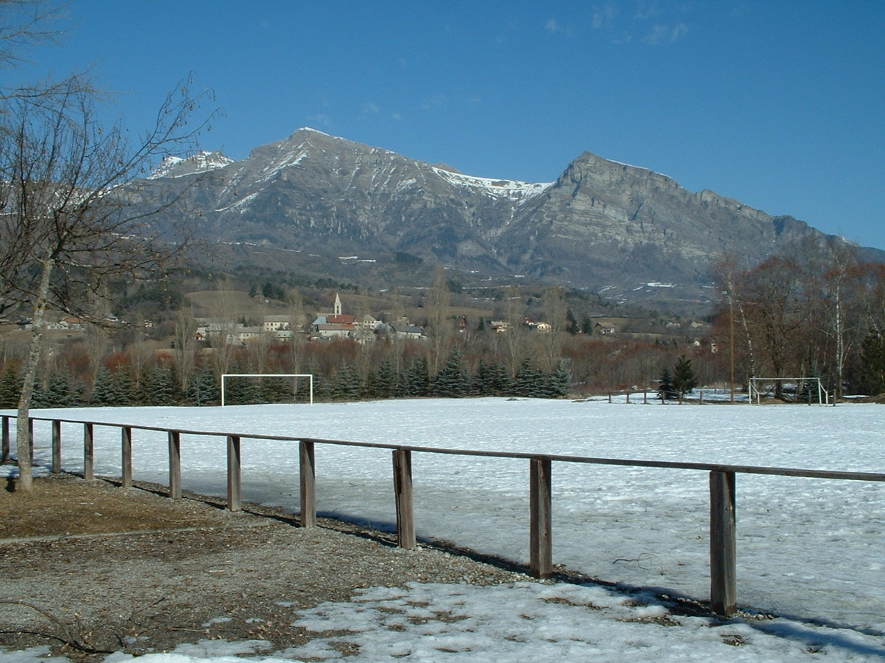 Wallpapers Nature Mountains le stade enneig