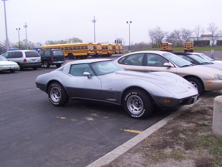 Fonds d'cran Voitures Chevrolet Vieille Corvette