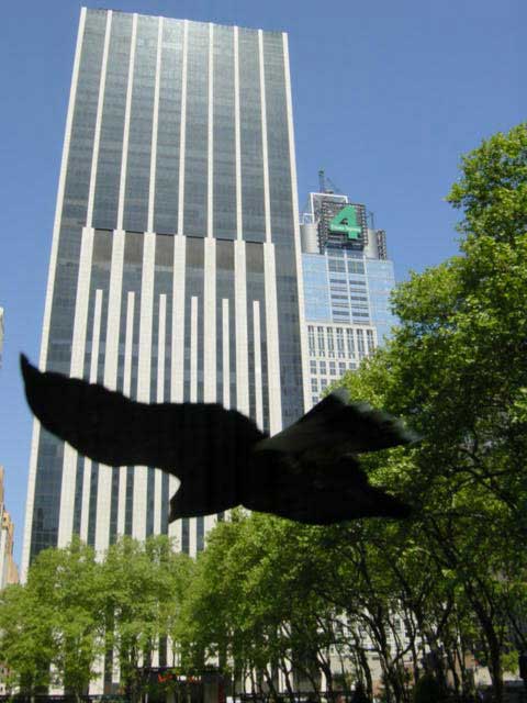 Fonds d'cran Voyages : Amrique du nord Etats-Unis New York- l\'aigle dans la ville