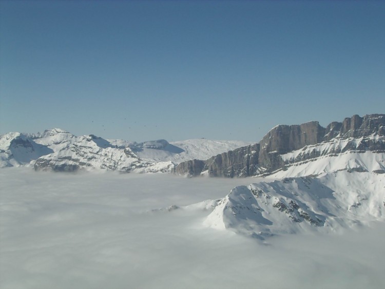 Fonds d'cran Nature Montagnes la mer de nuage