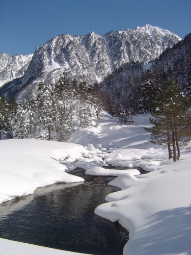 Wallpapers Nature Mountains cours d'eau Pont d'Espagne