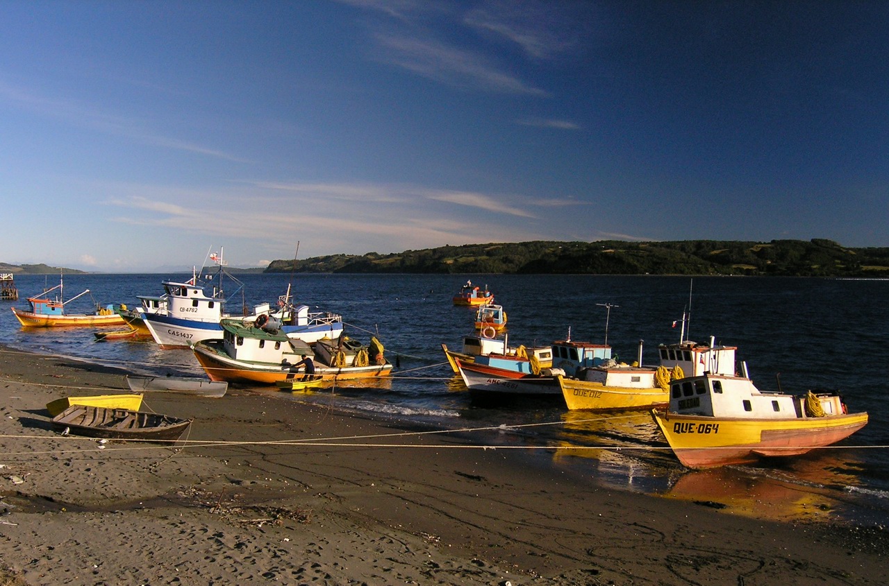 Wallpapers Boats Fishing Boats port de quemchi  Ile de chilo