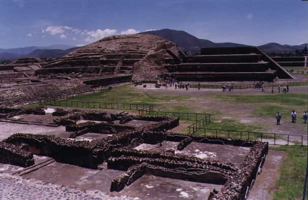 Fonds d'cran Voyages : Amrique du nord Mexique Ruines de Teotihuacan