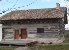 Fonds d'cran Voyages : Europe maison empilage bois aux alentours de Villereal- Lot-et-Garonne