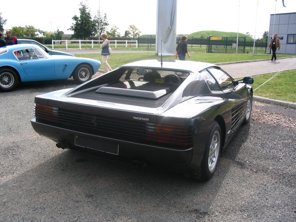 Fonds d'cran Voitures Ferrari ferrari testarossa (dos)