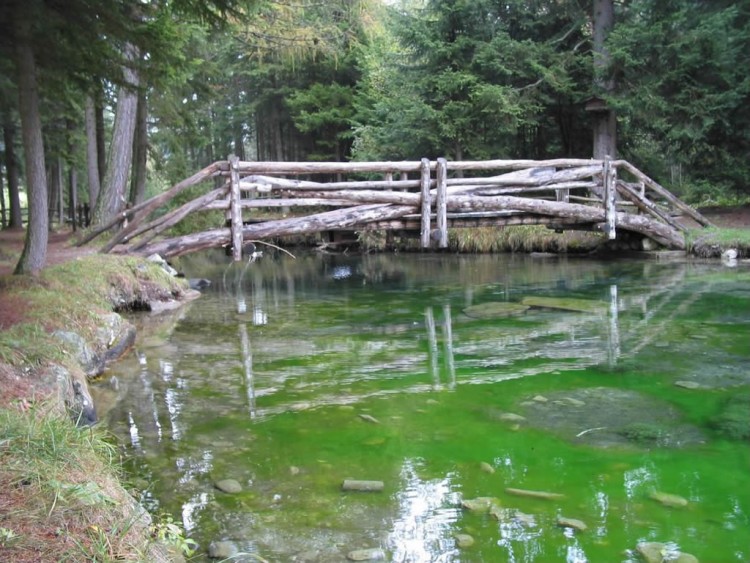 Fonds d'cran Nature Couchers et levers de Soleil eau verte