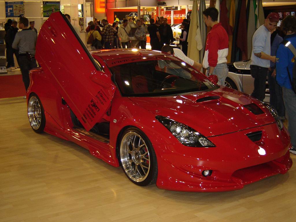 Fonds d'cran Voitures Tuning Salon Geneve 2005