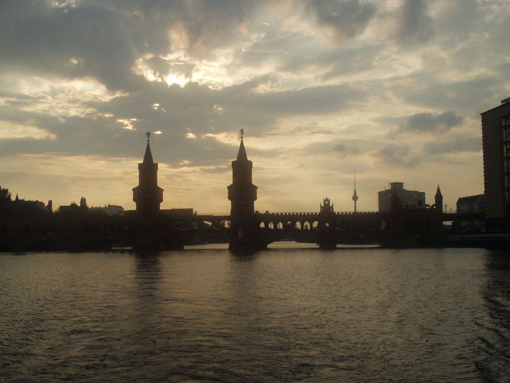 Fonds d'cran Voyages : Europe Allemagne le pont Oberbaum 