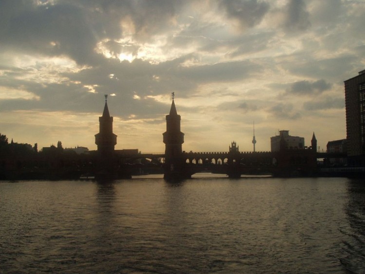 Fonds d'cran Voyages : Europe Allemagne le pont Oberbaum 