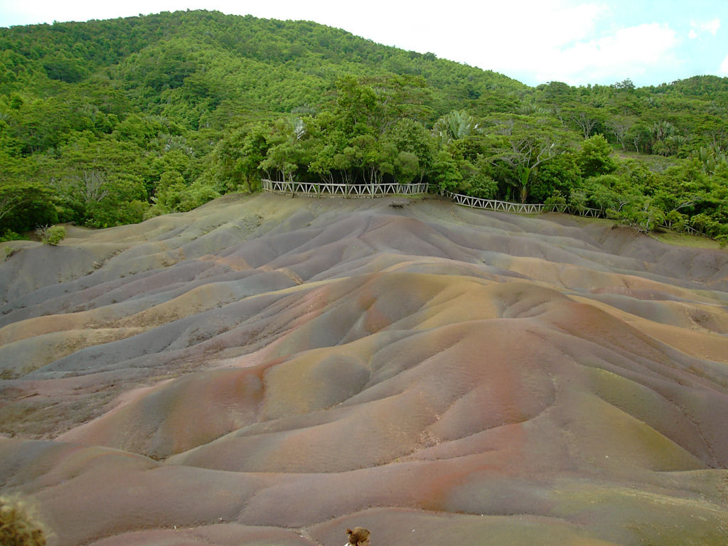 Fonds d'cran Voyages : Afrique Ile Maurice Les Terres de Couleurs