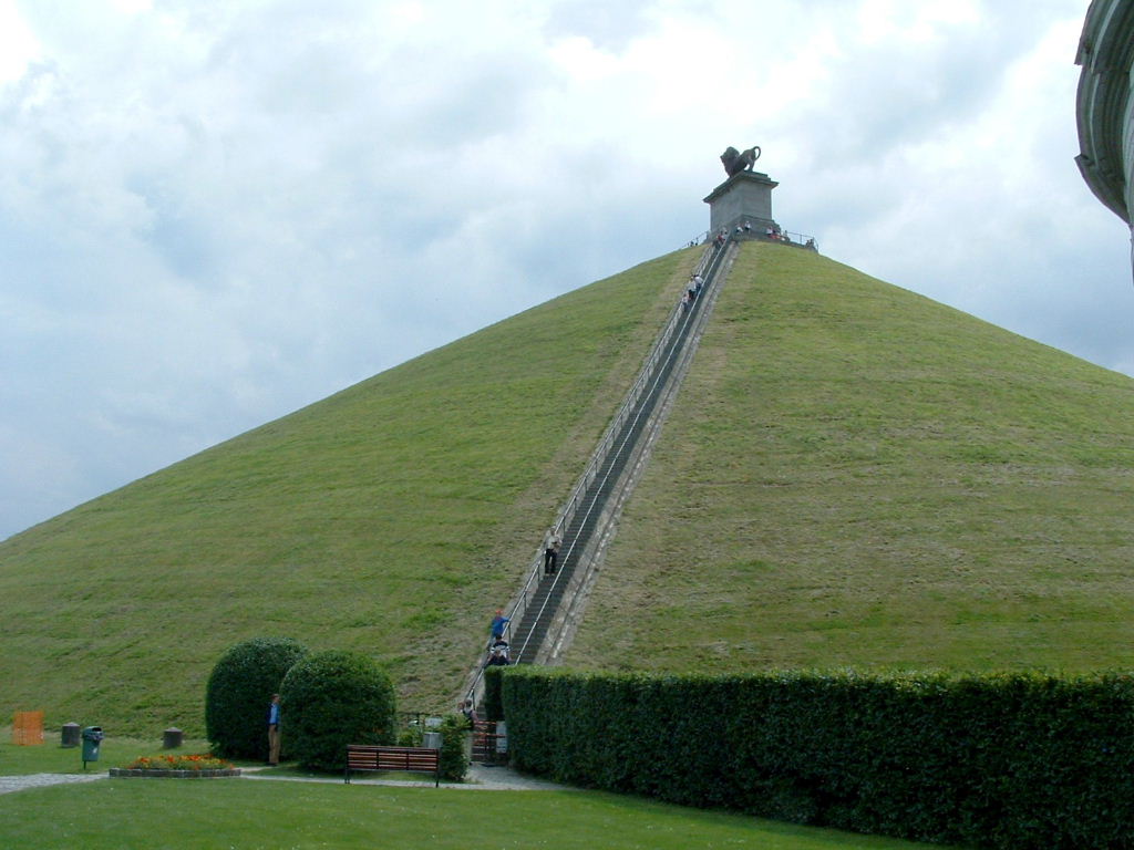 Fonds d'cran Voyages : Europe Belgique Lion de waterloo