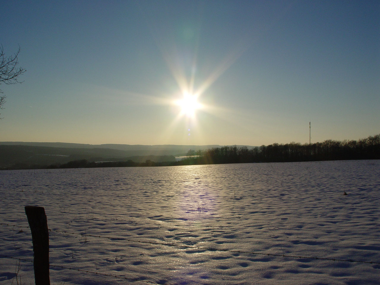 Fonds d'cran Nature Couchers et levers de Soleil Soleil et neige