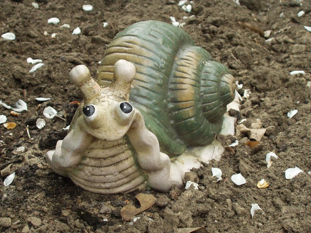 Fonds d'cran Objets Statuettes - Sculptures Escargot