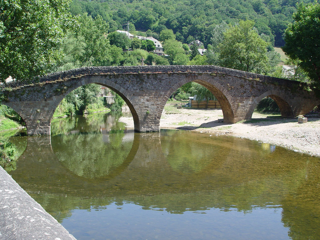 Fonds d'cran Nature Fleuves - Rivires - Torrents Le pont de Belcastel (Aveyron)