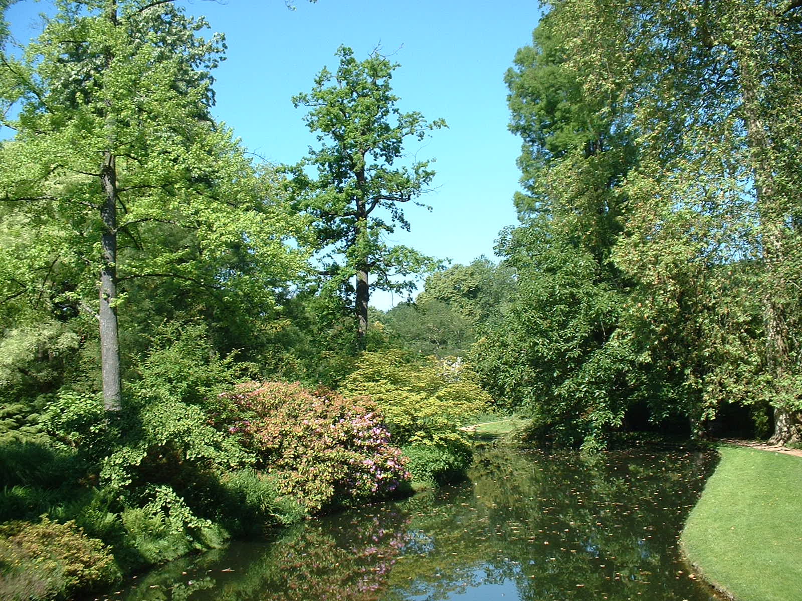 Fonds d'cran Nature Parcs - Jardins La Valle aux Loups