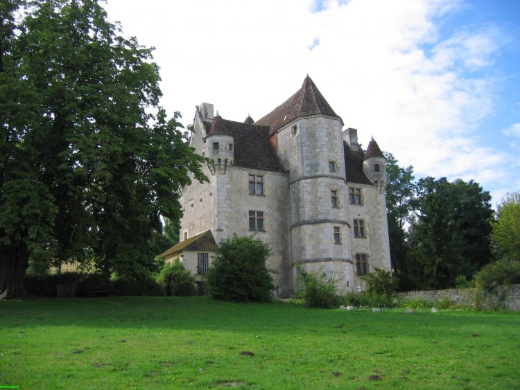 Fonds d'cran Constructions et architecture Chteaux - Palais Petit chateau situ dans le Perche