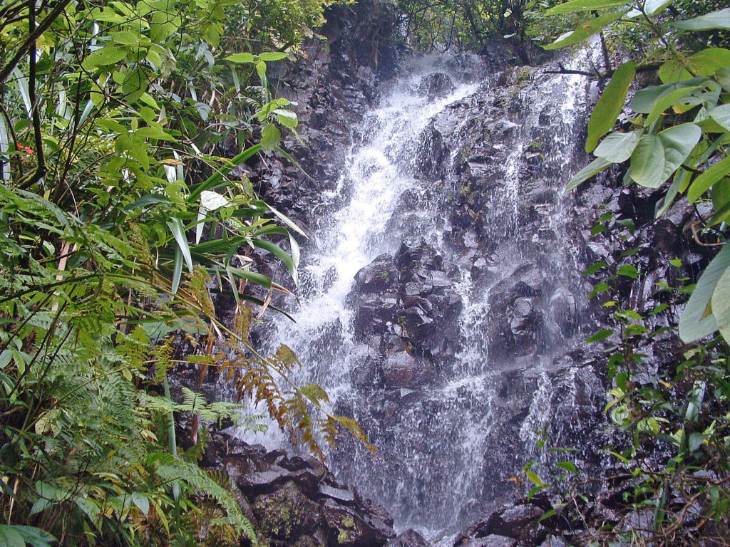 Fonds d'cran Nature Cascades - Chutes Ile de la Reunion